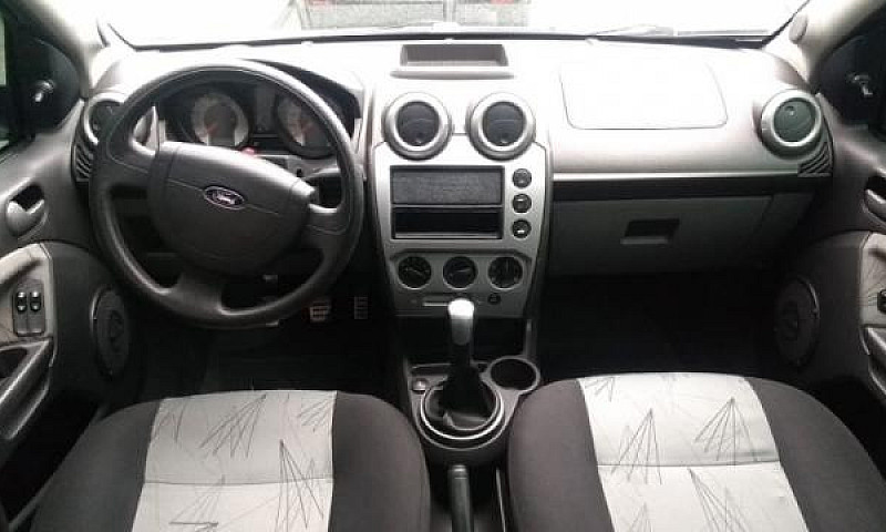 Ford Fiesta 1.6 Mpi ...