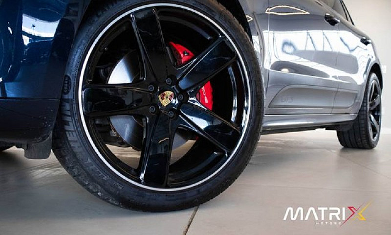 Porsche Macan Gts 2....