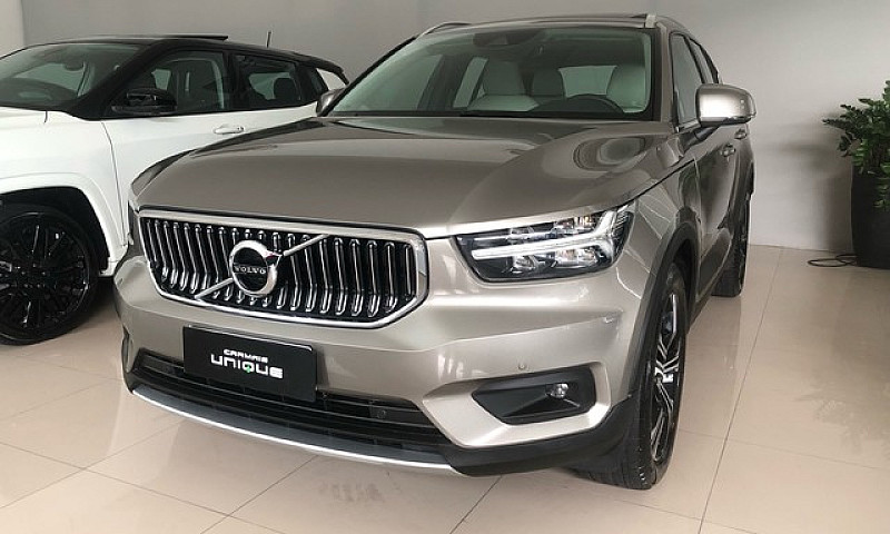 Volvo Xc40 2022...