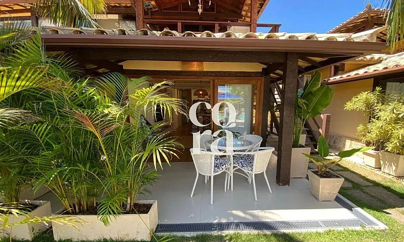 Casa Com 2 Quartos À...