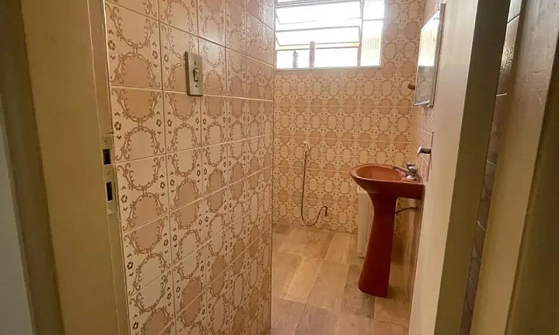 Casa Com 06 Quartos ...