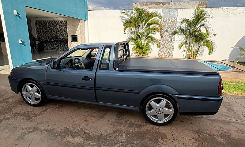 Volkswagen Saveiro 1...