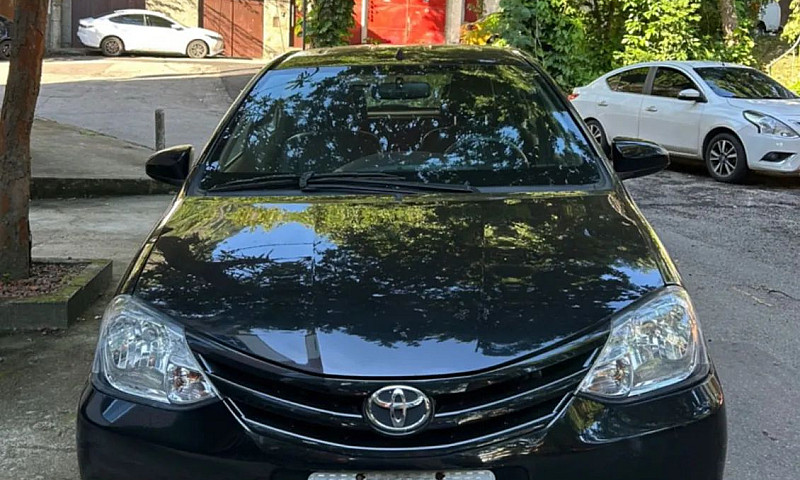 Toyota Etios Xs 1.5 ...