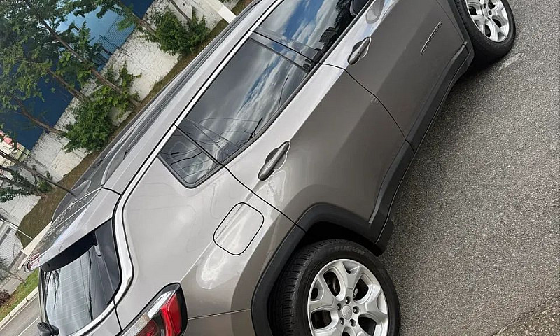 Jeep Compass Longitu...