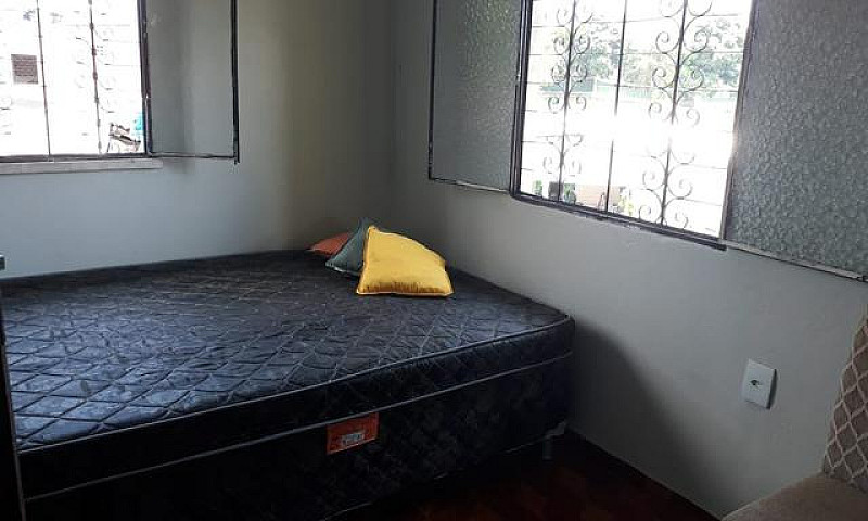 Casa No Adrianópolis...