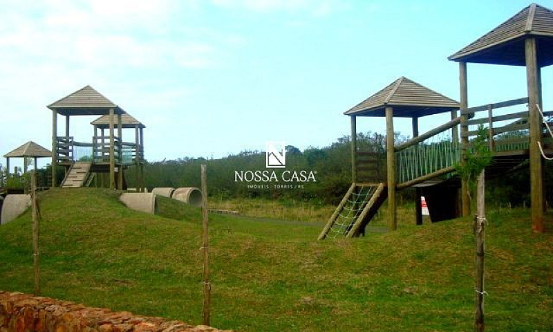 Casa Com 3 Suítes Em...