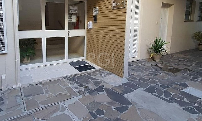 Apartamento Em Flore...