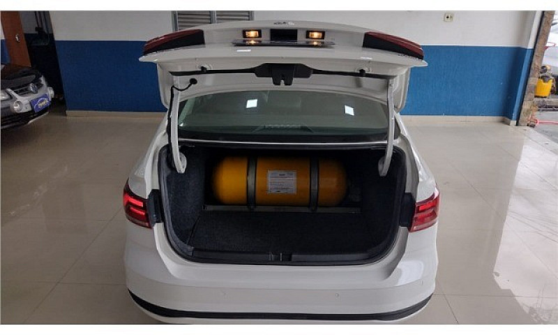 Volkswagem Virtus , ...