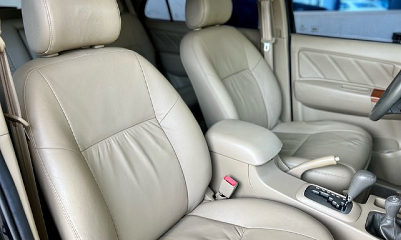 Toyota Hilux Sw4 3.0...