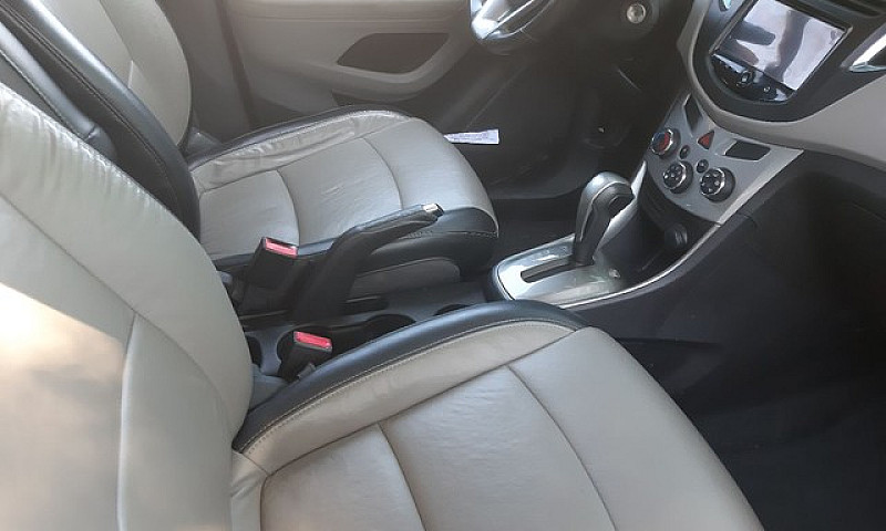 Chevrolet Tracker An...