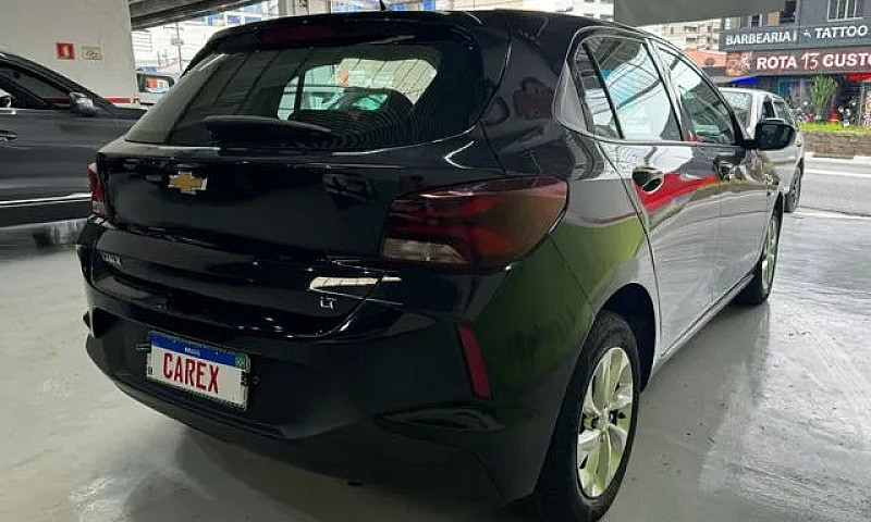 Chevrolet Onix Hatch...