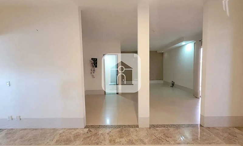 Apartamento Comercia...