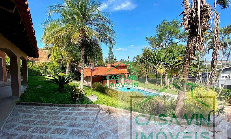 Casa Com 3 Dormitóri...