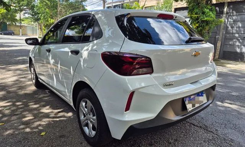 Chevrolet Onix Hatch...