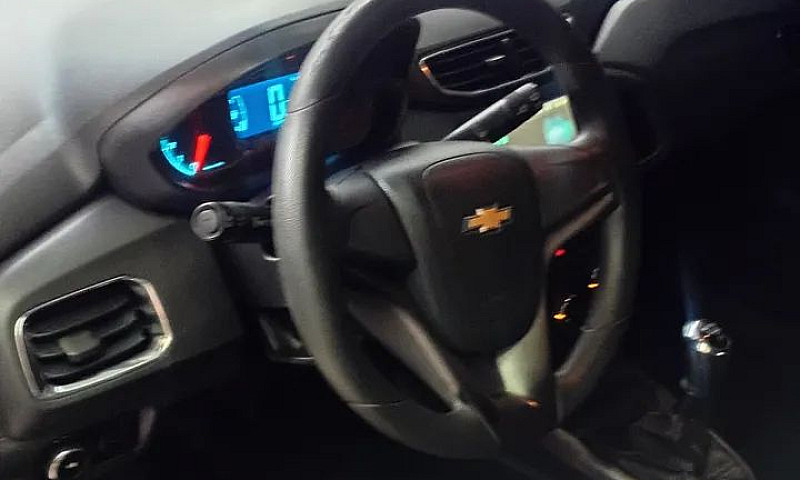 Chevrolet Onix Hatch...