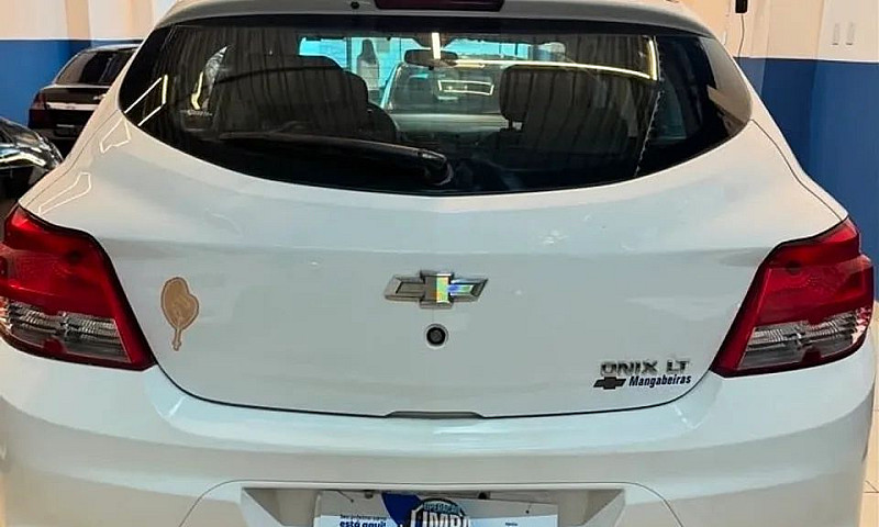 Chevrolet Onix Hatch...