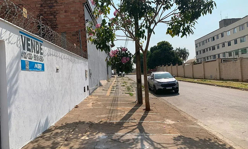 Casa Com 2 Quartos E...