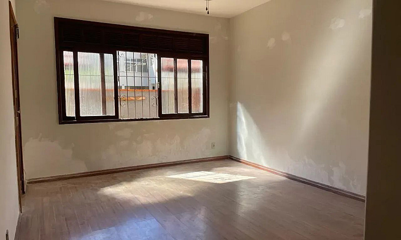 Casa Com 06 Quartos ...