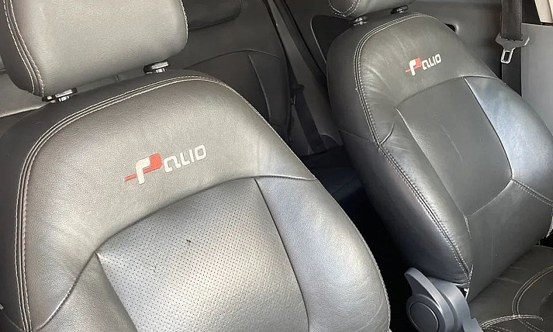 Fiat Palio Attra./It...