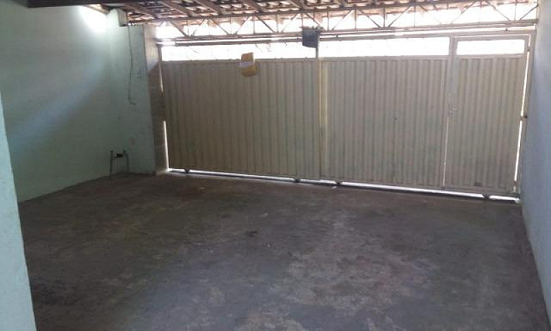 Alugo Casa 4 Cômodos...