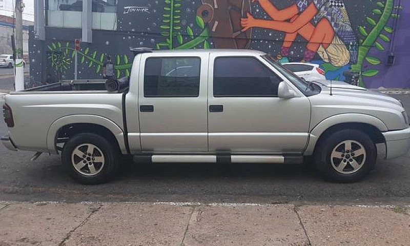 Vendo S10 2002...