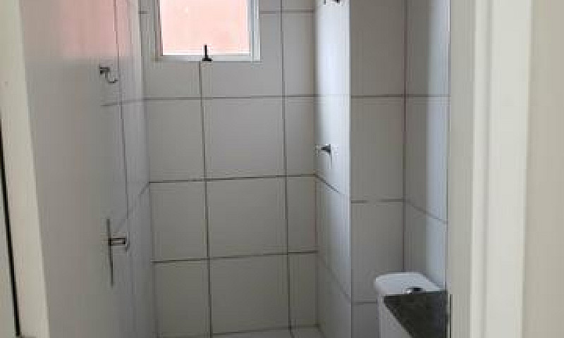 Alugo Um Apartamento...