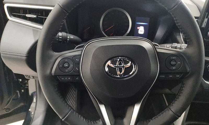 Toyota Corolla Cross...