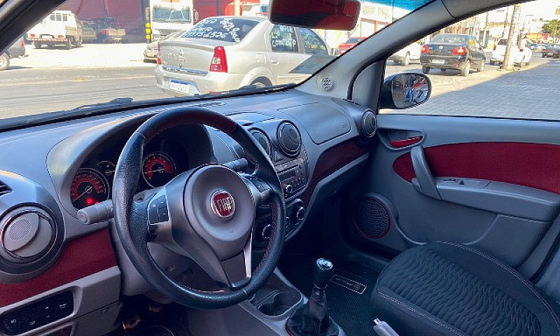 Palio Sporting 1.6 M...