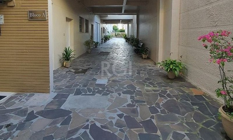 Apartamento Em Flore...