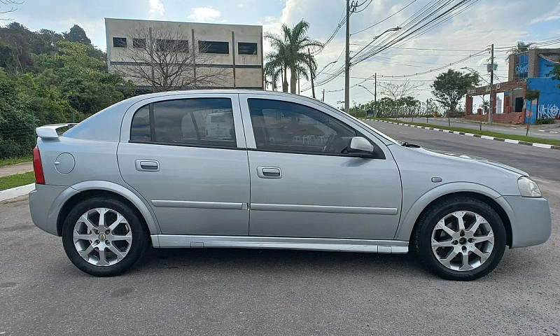 Chevrolet Astra Adva...