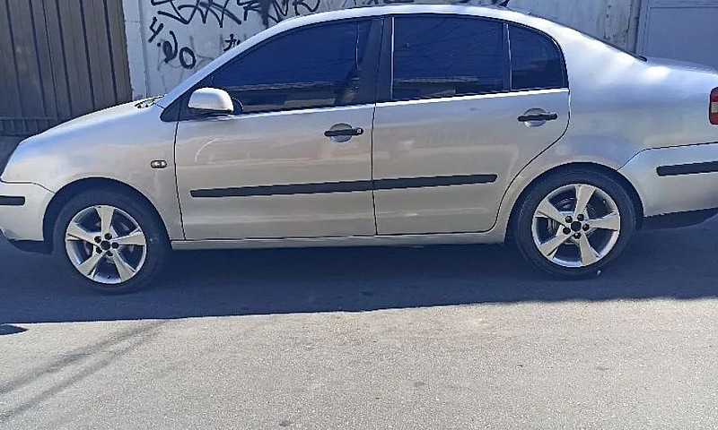 Volkswagen Polo Seda...