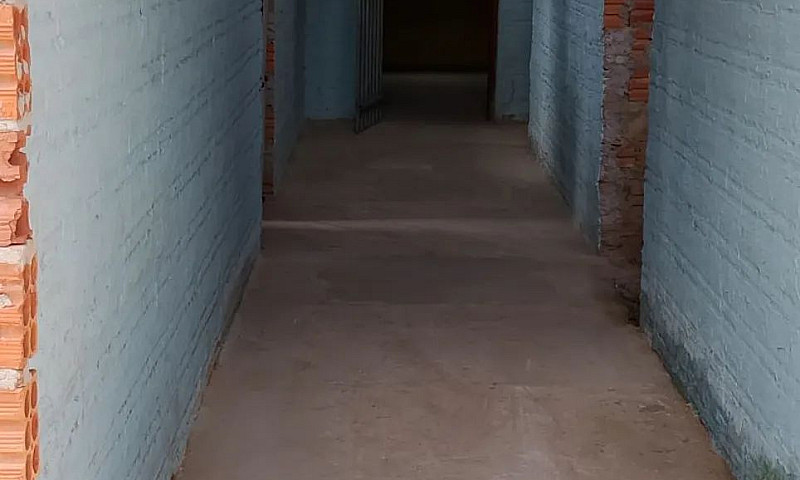 Alugo Casa Com 2 Qua...