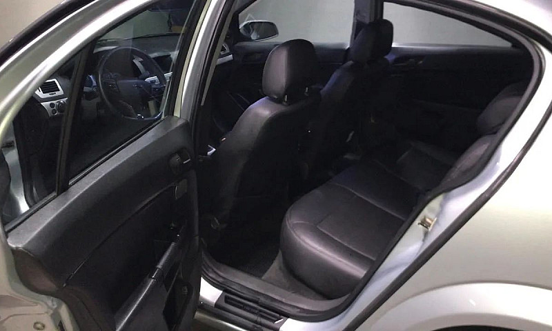 Chevrolet Vectra Exp...
