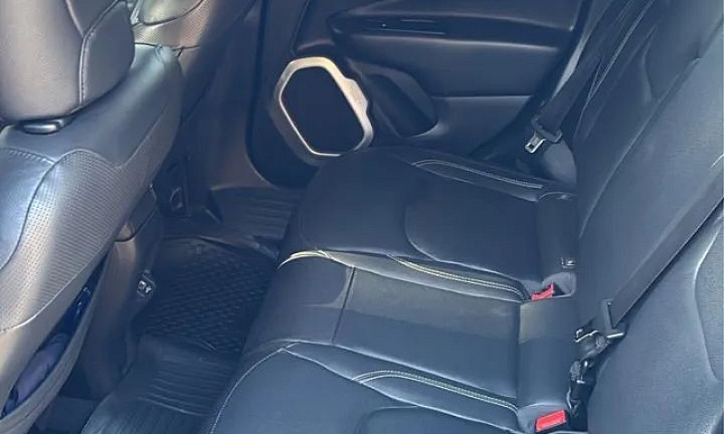 Jeep Renegade Longit...