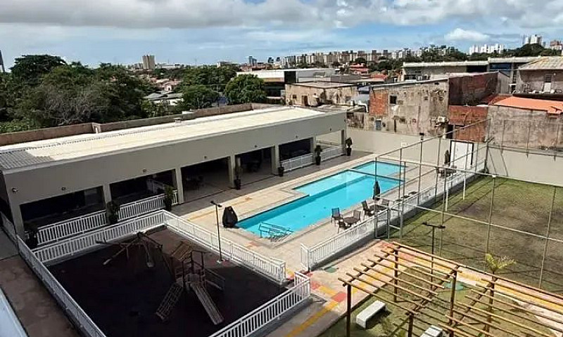 004 - Condominio Pri...