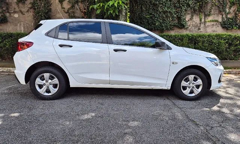 Chevrolet Onix Hatch...