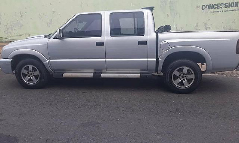 Vendo S10 2002...