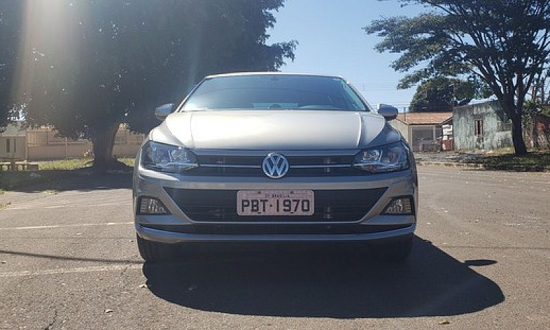 Polo Highline 200Tsi...