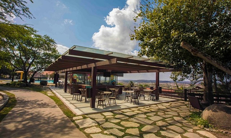 Flat No Monte Castel...