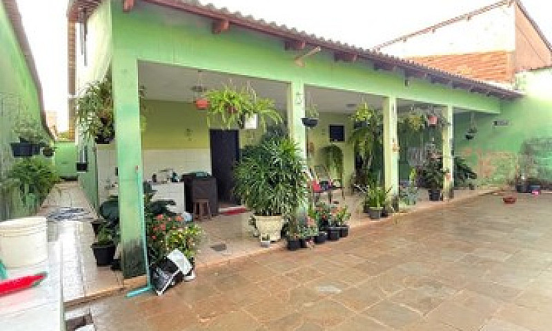 3 Quartos (1 Suíte) ...