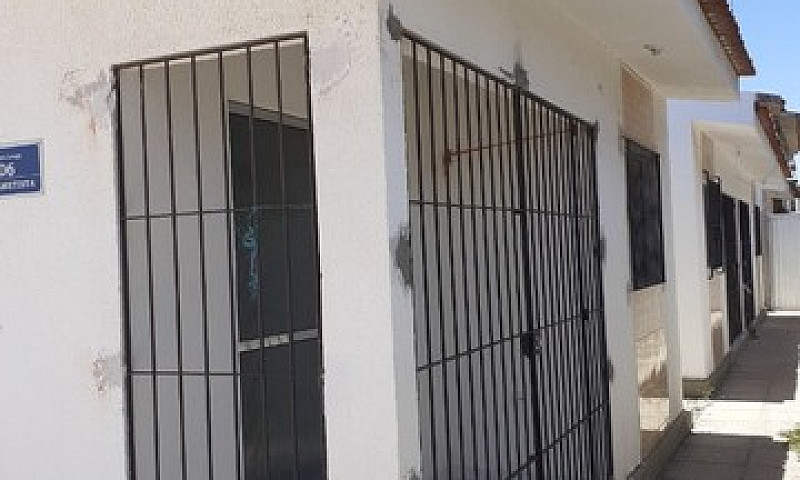 Privê Em Pau Amarelo...