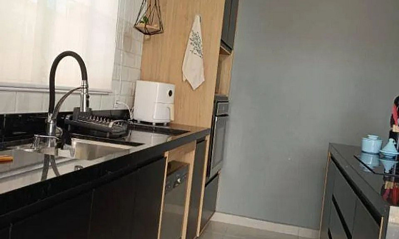 Casa Com 2 Dormitóri...