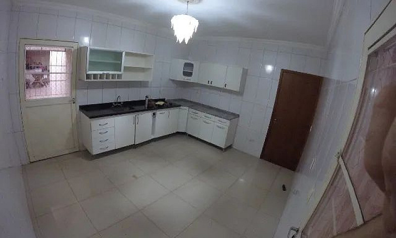 Casa Com Piscina Dir...