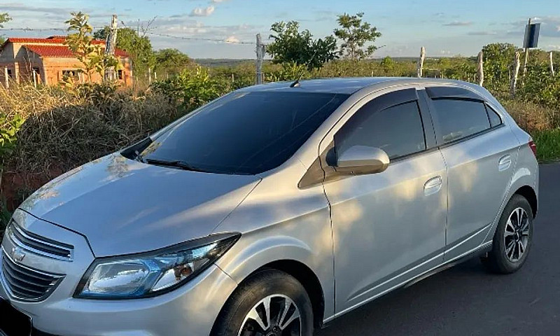 Chevrolet Onix Hatch...