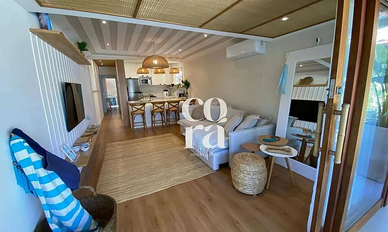 Casa Com 2 Quartos À...
