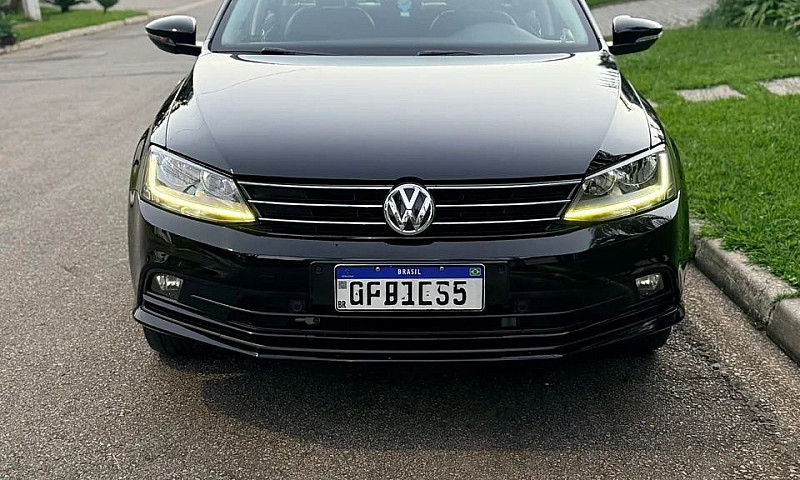 Volkswagen Jetta Com...