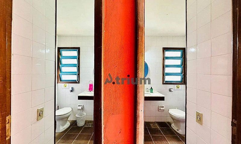 Casa Com 5 Dormitóri...
