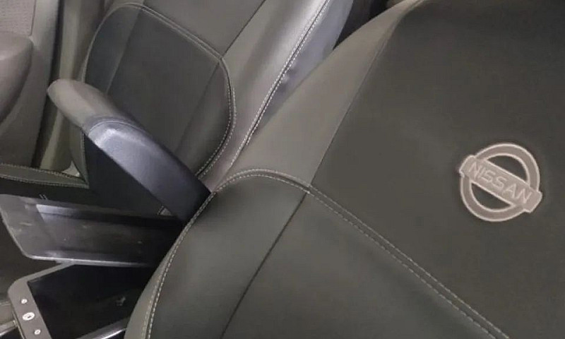 Nissan Livina Sl 1.6...