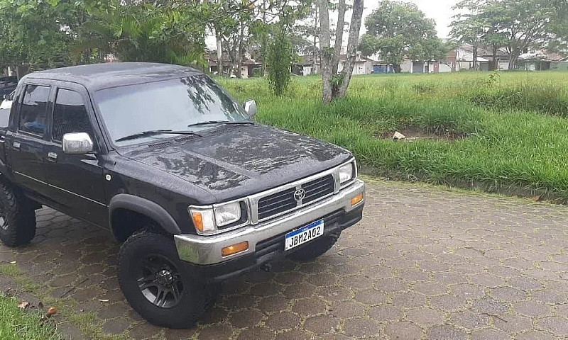 Toyota Hilux Cd Sr5 ...