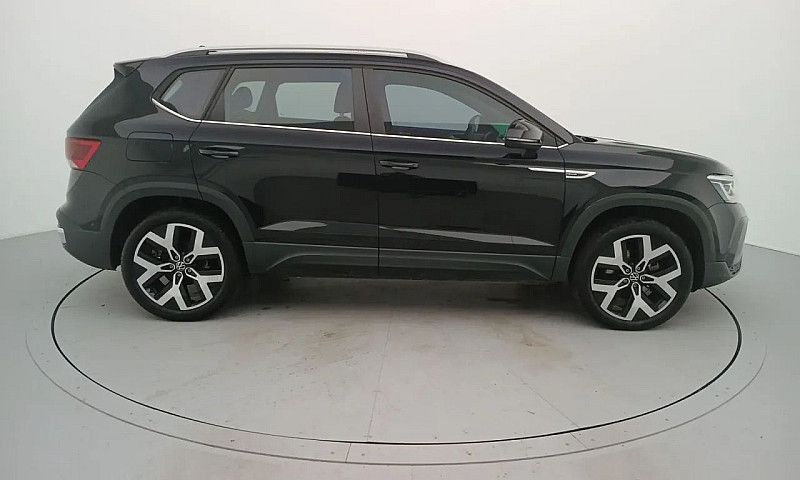 Volkswagen Taos High...
